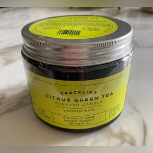 Trader Joe’s Crackling Citrus Green Tea Scented Candle Wooden Wick